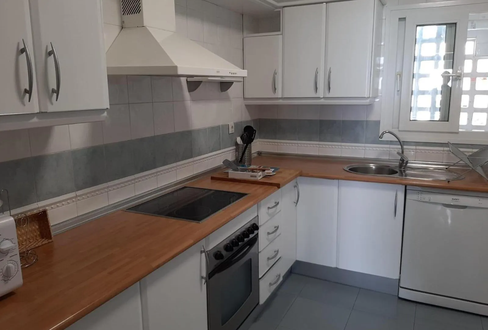 Apartamento Frente Al Mar En Torremolinos, Malaga Spain